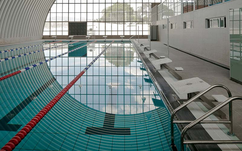 適用于酒店泳池，水療中心，度假村泳池，健身俱樂部泳池，水上娛樂中心，健身房泳池以及競賽泳池。